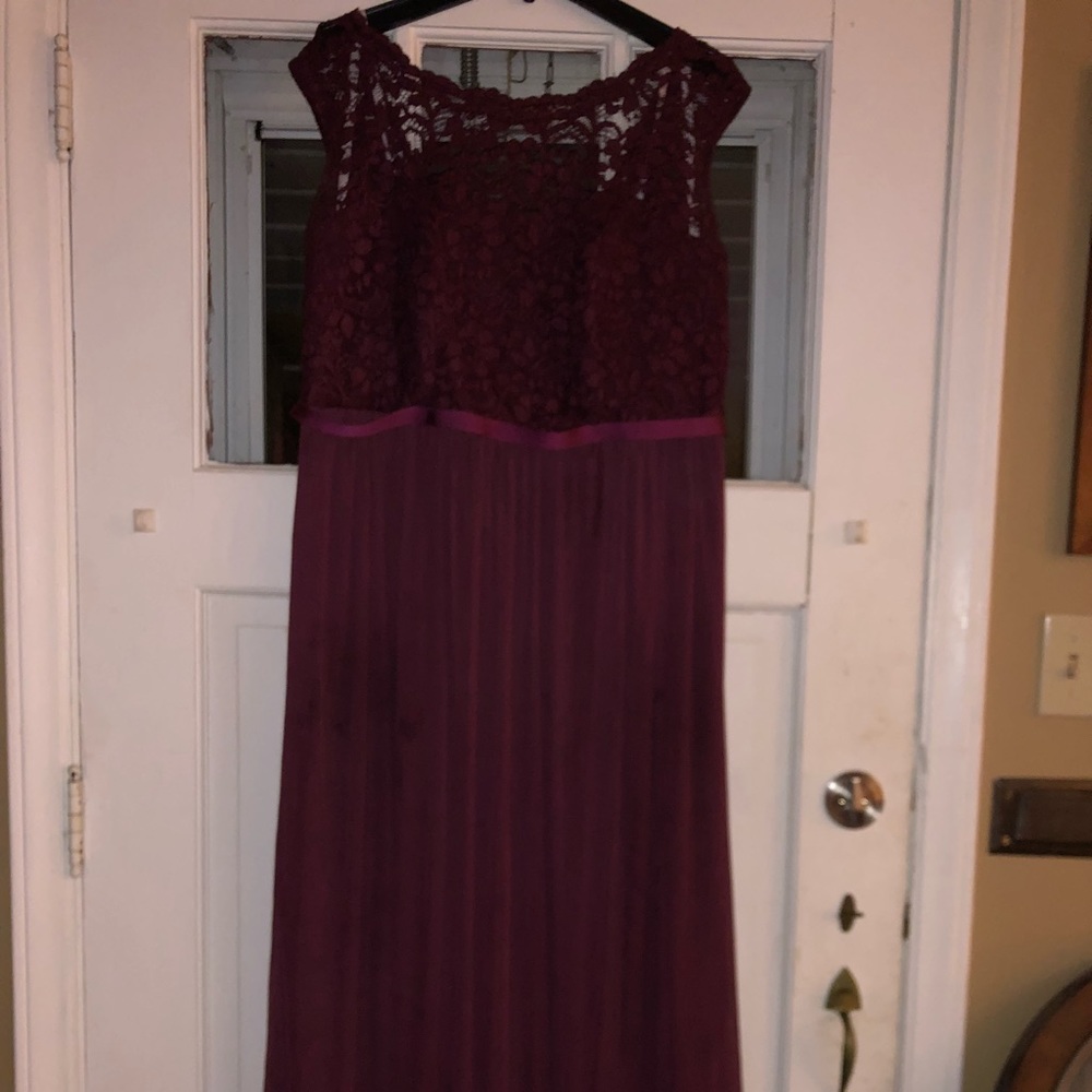 David’s Bridal Wine Burgundy Bridesmaid Dress
